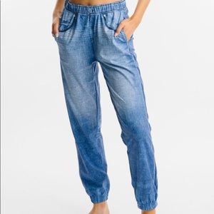 Zyia distressed jeans jogger